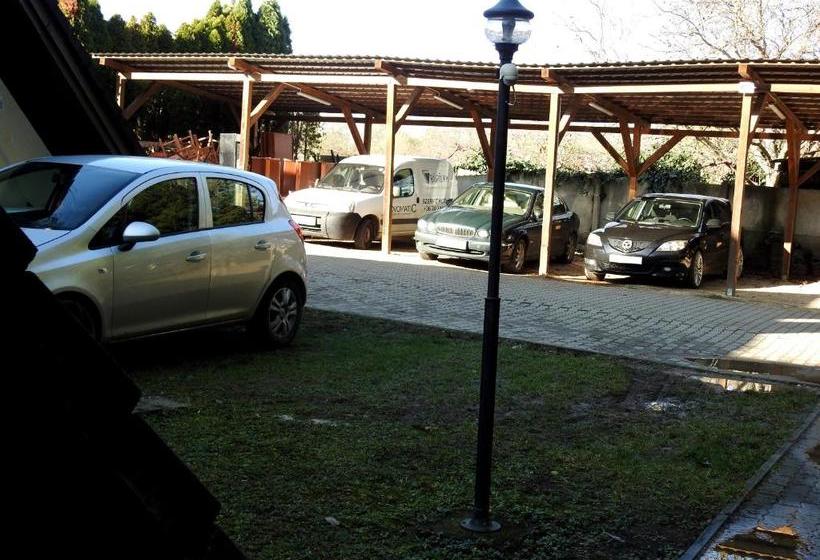 ペンション Charlie Fogadó Sé