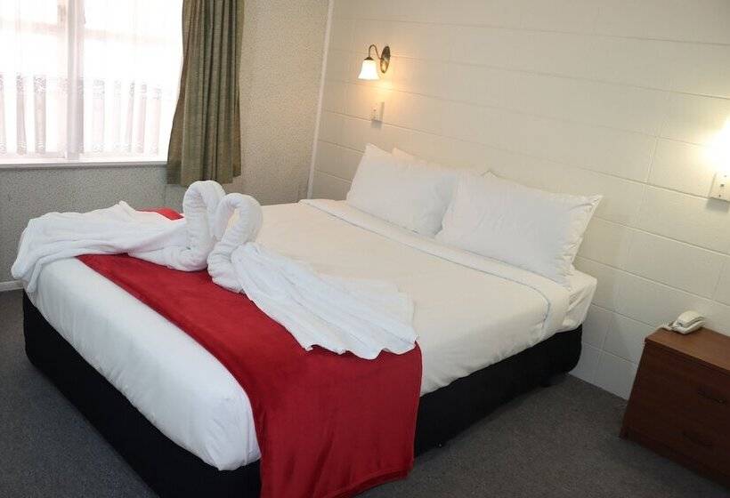 Colonial City Motel And Conference Centre