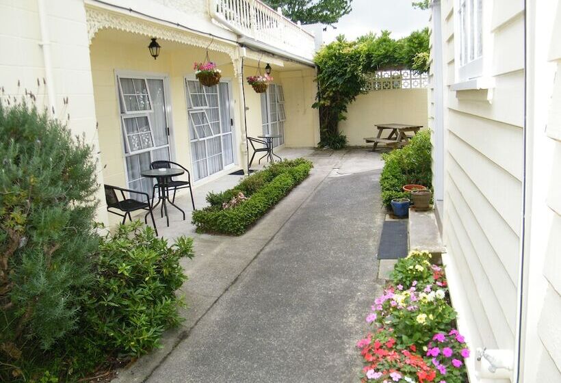 Colonial City Motel And Conference Centre