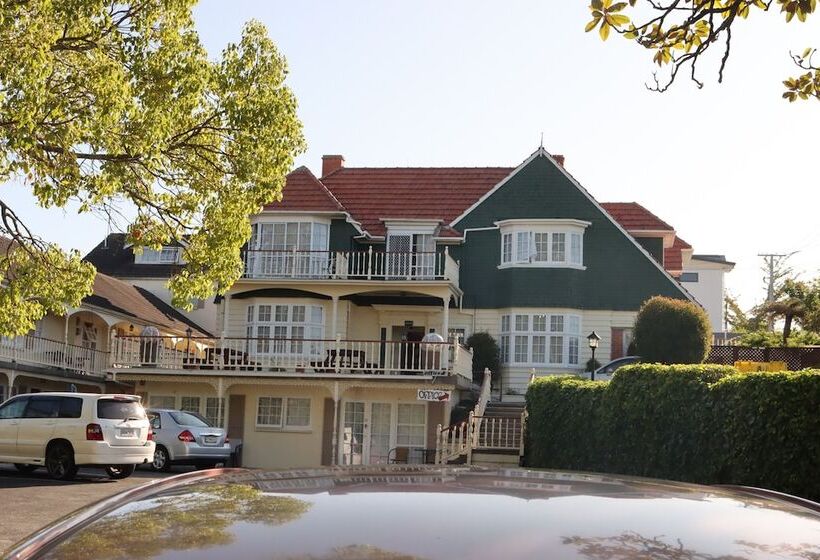 Colonial City Motel And Conference Centre