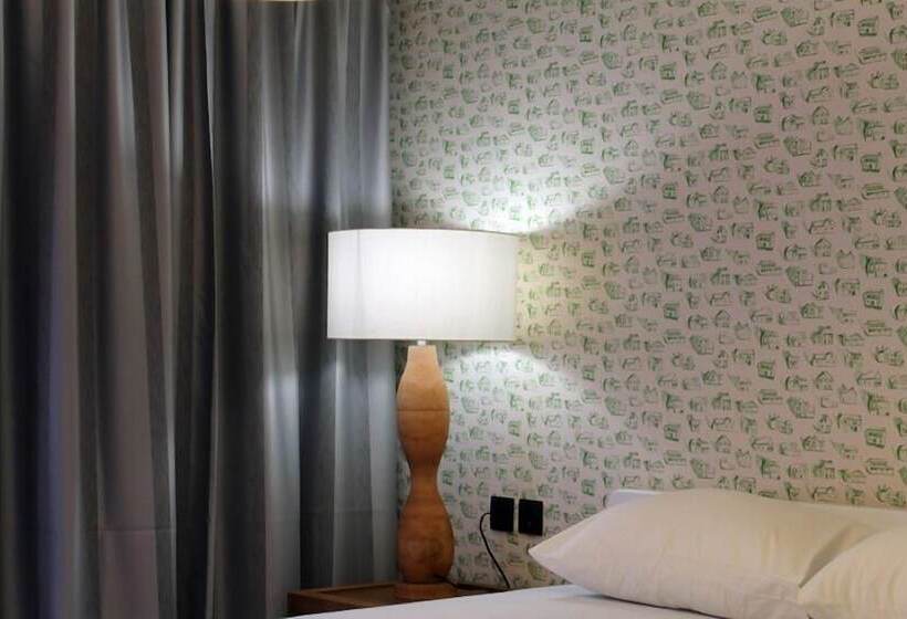 Despotiko Apartment Hotel & Suites