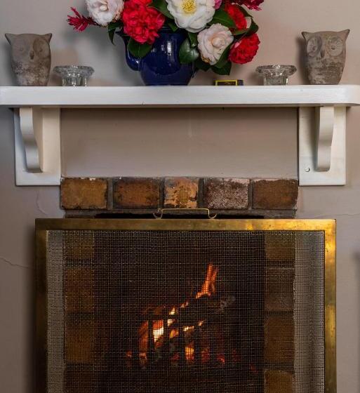 فندق Belfield Wines And Farm Cottages