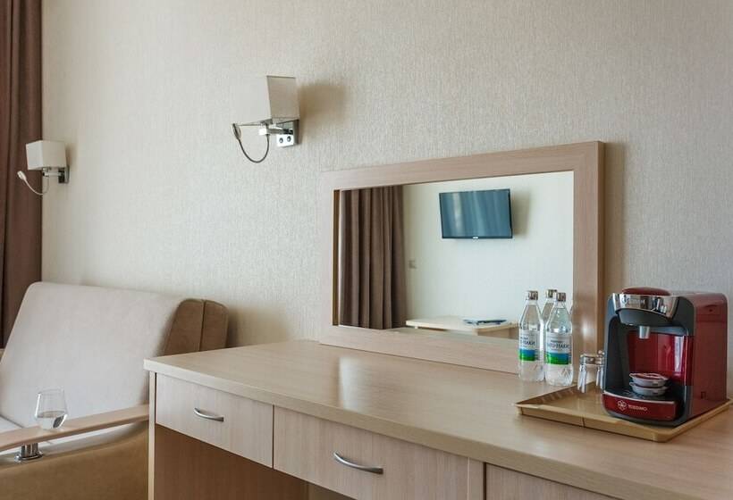 هتل Delmarinn All Inclusive