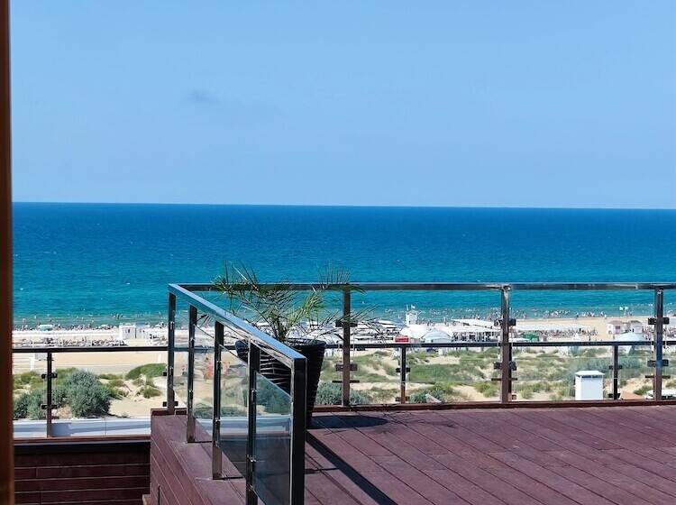 هتل Delmarinn All Inclusive