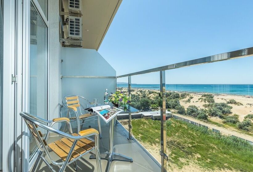 هتل Delmarinn All Inclusive