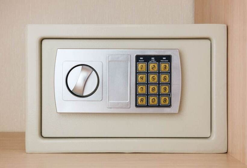 هتل Delmarinn All Inclusive