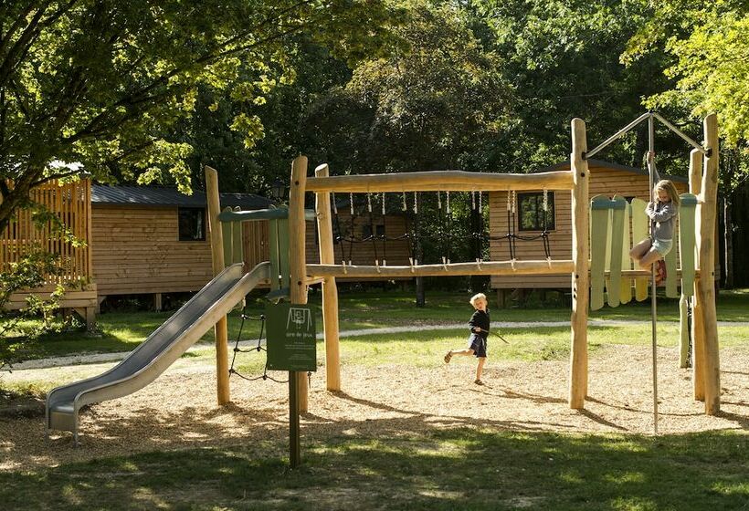 فندق Huttopia Les Chateaux