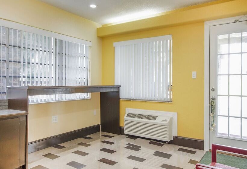 فندق Oyo Superior Budget Inn Bartow