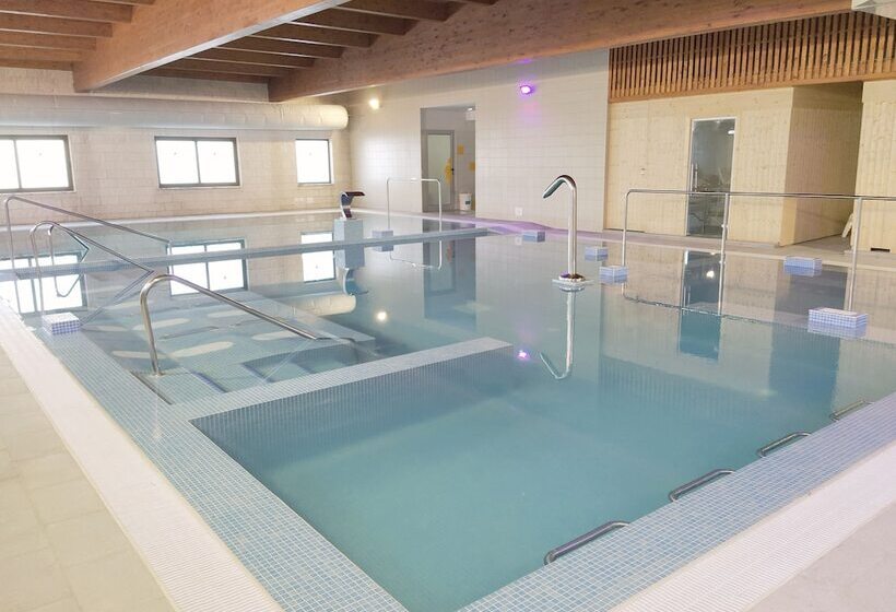 Отель Penichepraia  Bungalows, Campers & Spa