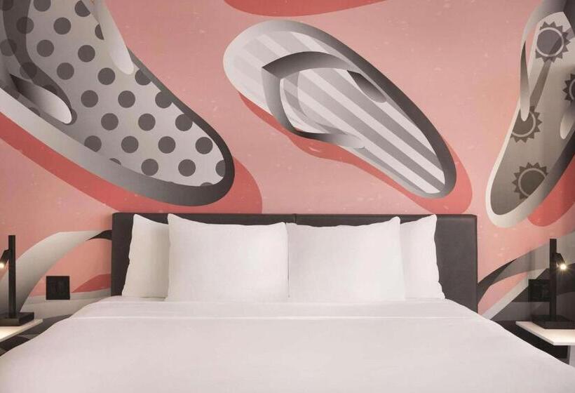 Kompose Boutique Hotel Miami Airport