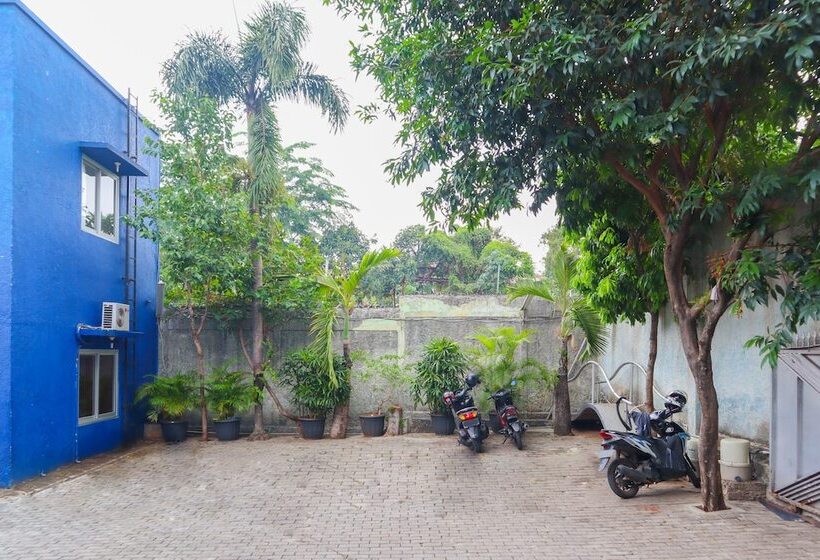 酒店 Reddoorz Syariah Near Ragunan Zoo 3