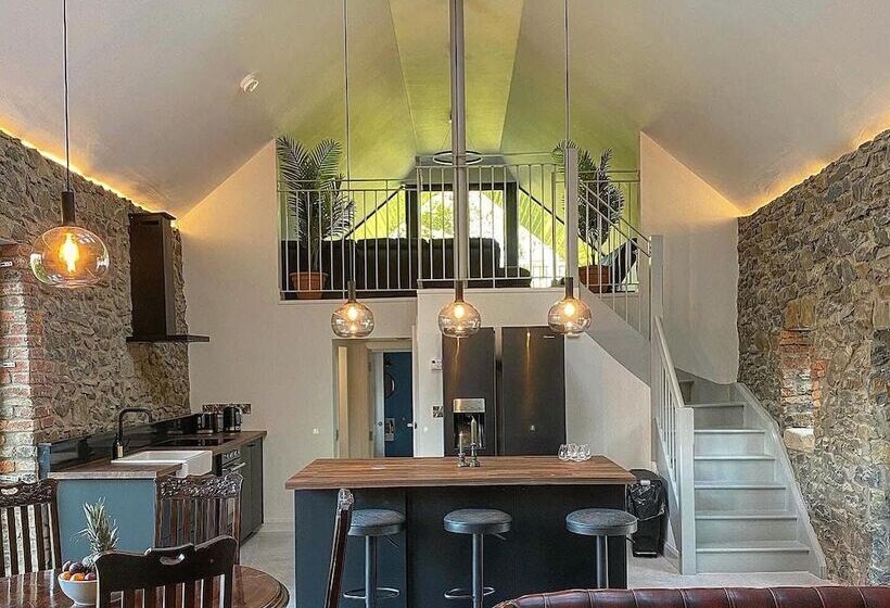 فندق The Old Bushmills Barn