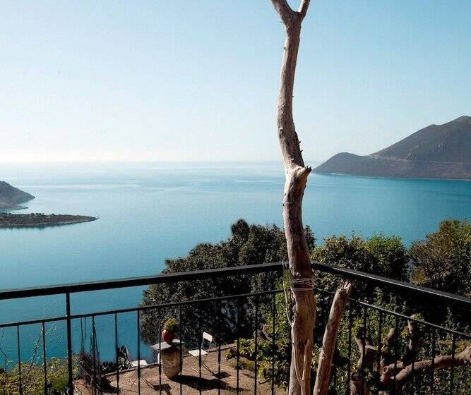 هتل Unique Hideaway With Serene Panoramic Views