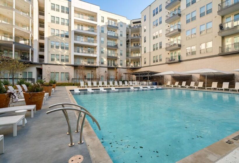 Kasa Arlington Dallas