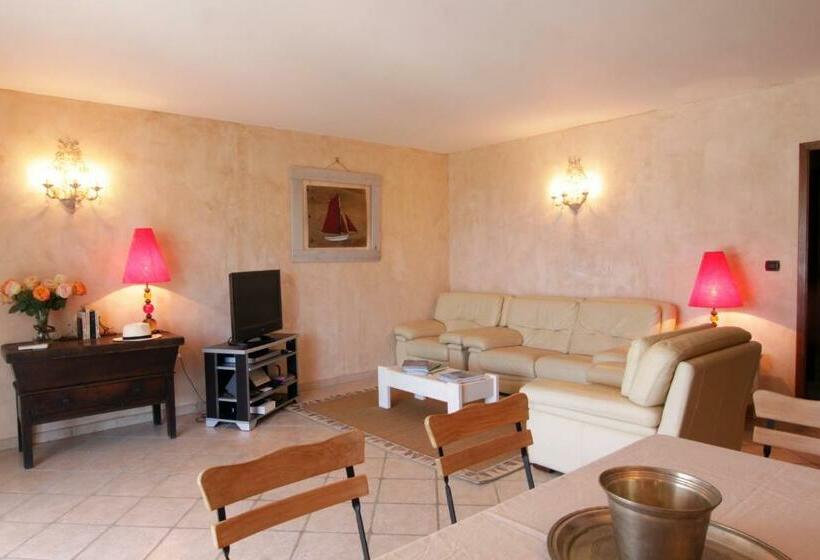 Villas Les Residences De Scaglione