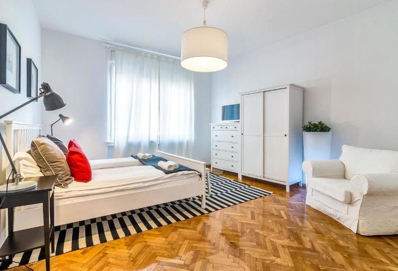 Angel Main Square Center Zagreb