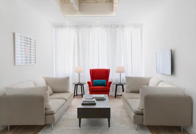 Angel Main Square Center Zagreb