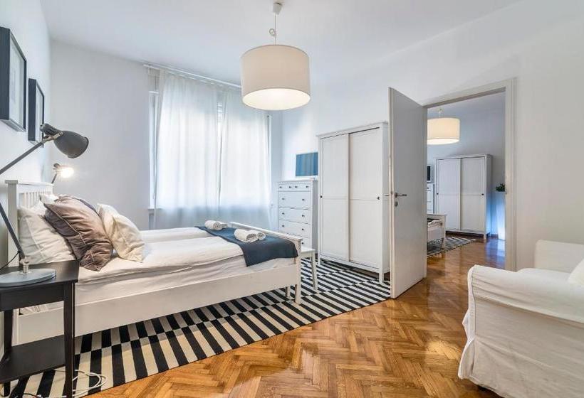 Angel Main Square Center Zagreb