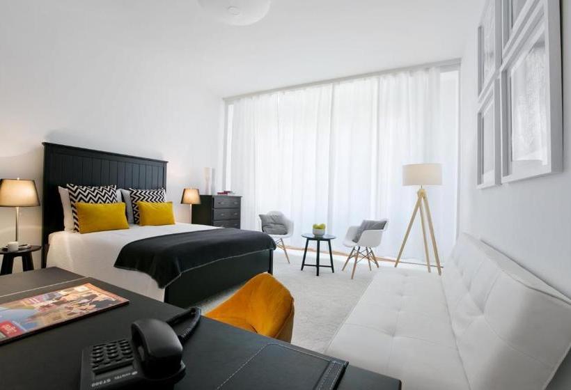 Angel Main Square Center Zagreb