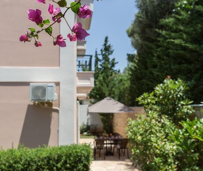 New Stylish Apartment With Sea View