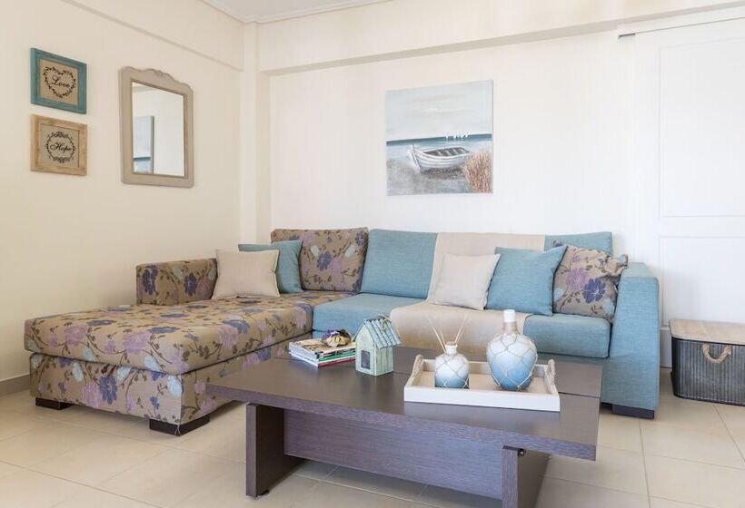 New Stylish Apartment With Sea View