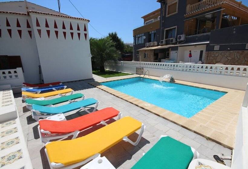 Only 100m To The Beach! Spacious Villa With Private Pool   12 People