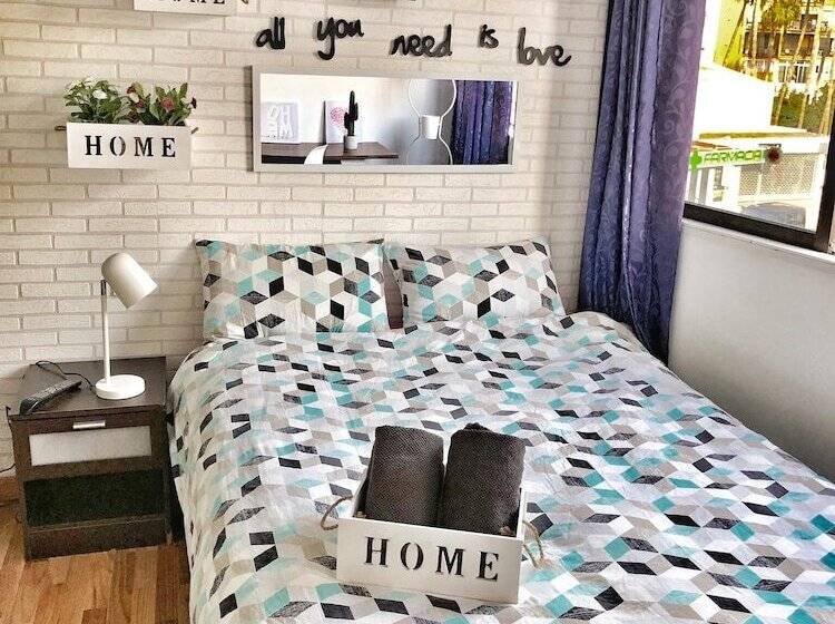 ペンション Bunga Love   Adults Only