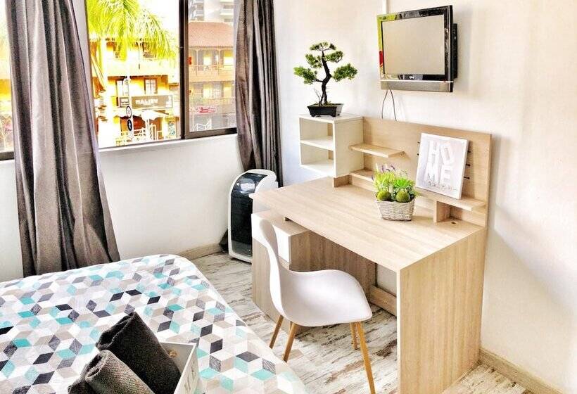 ペンション Bunga Love   Adults Only