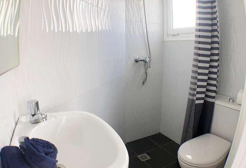 ペンション Bunga Love   Adults Only