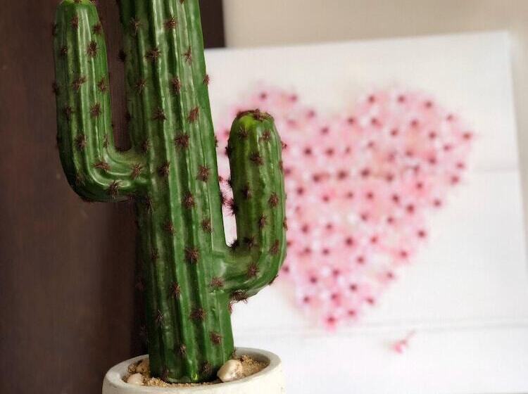 ペンション Bunga Love   Adults Only