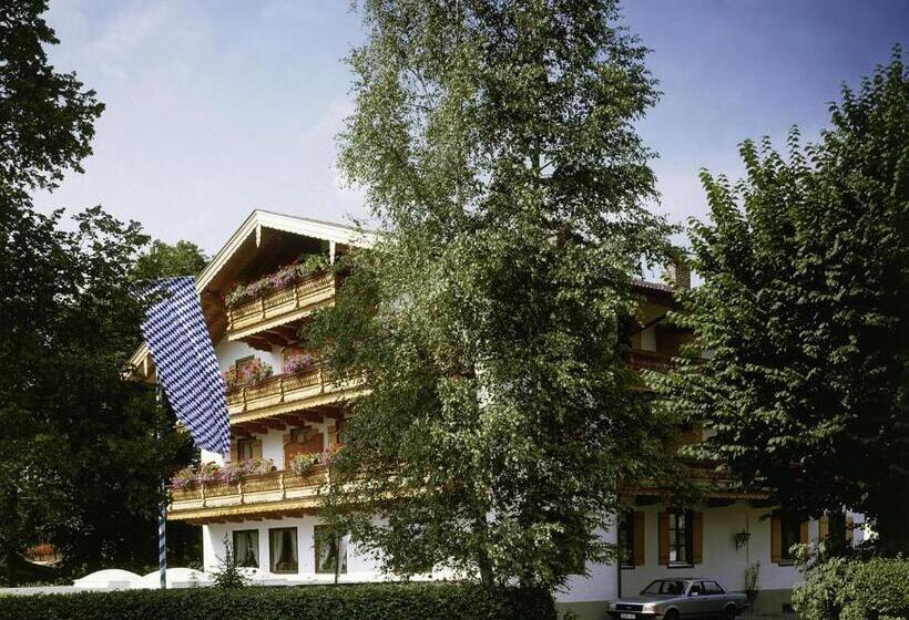 Пансион Gästehaus Pfatischer