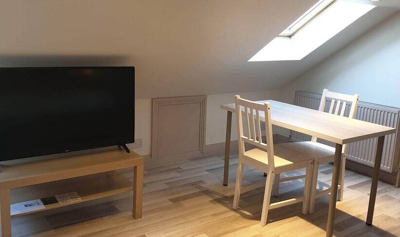 بنسيون Harlestone Retreat  Adults Only