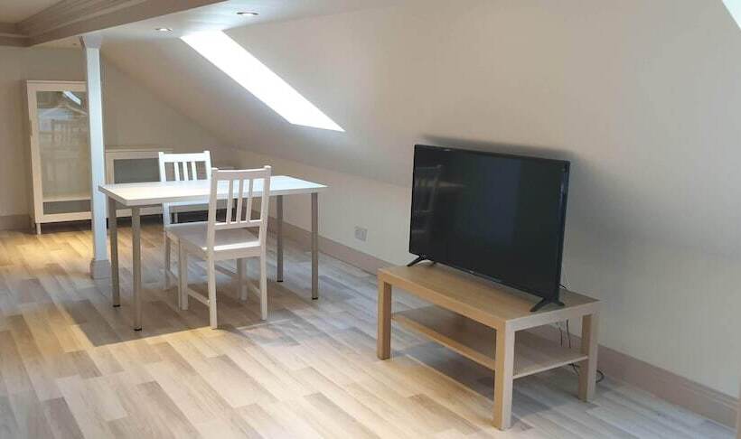 بنسيون Harlestone Retreat  Adults Only