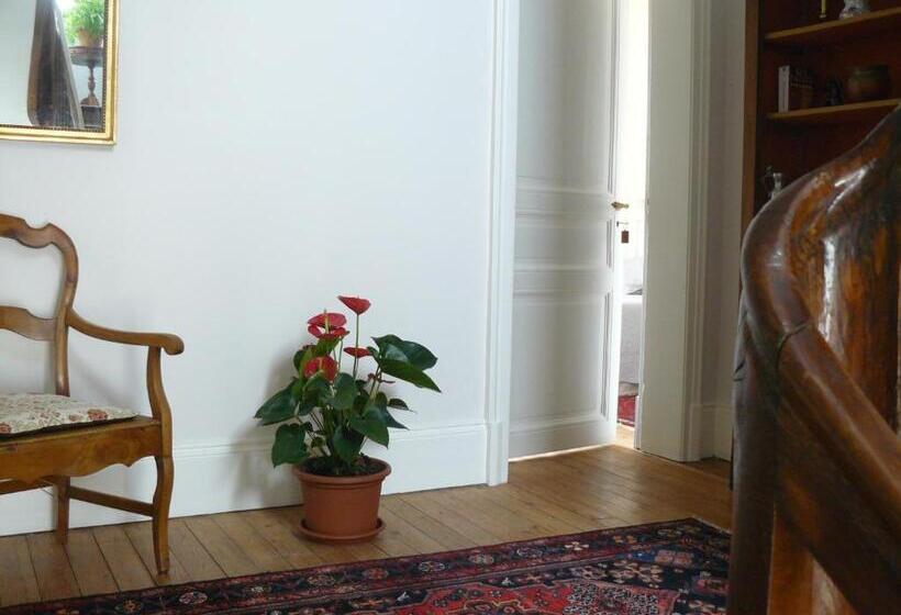 بنسيون La Maison De Saumur