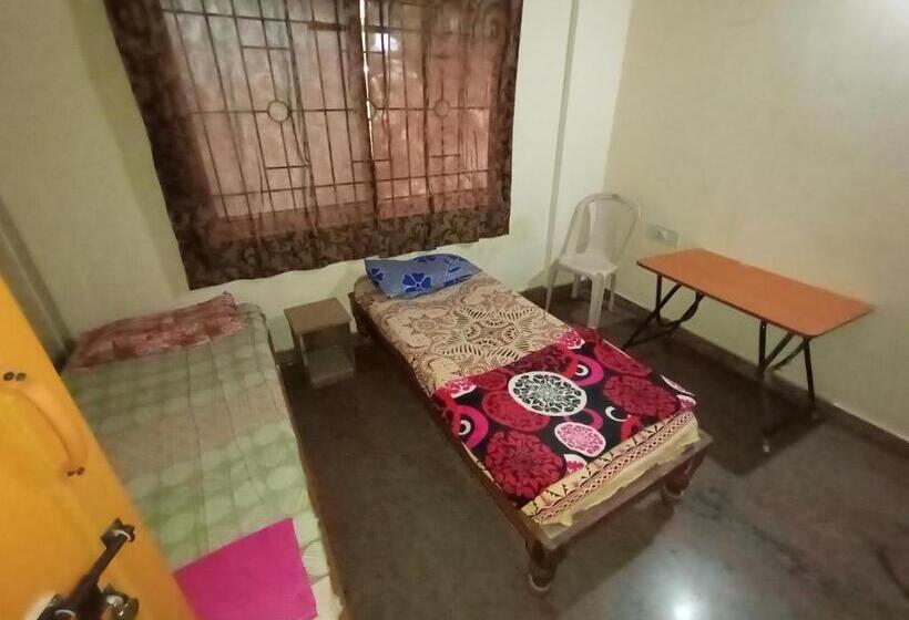 פנסיון Professionals Pride Pg