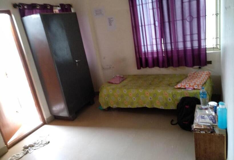 פנסיון Professionals Pride Pg