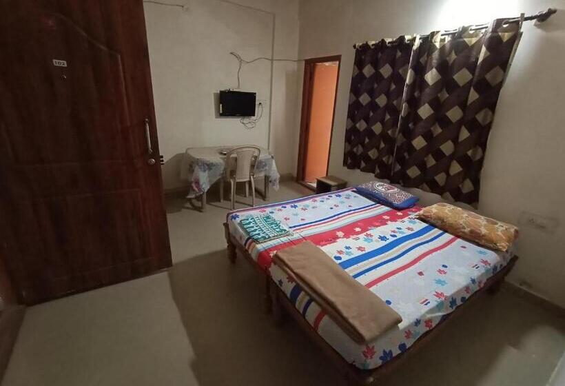 פנסיון Professionals Pride Pg