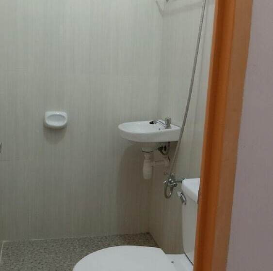 פנסיון Seacret Lodge