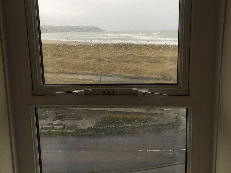 פנסיון Seascape