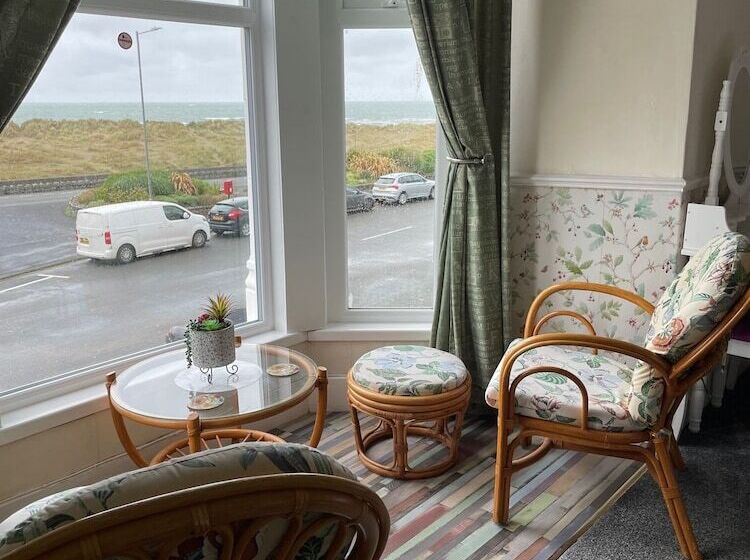 פנסיון Seascape