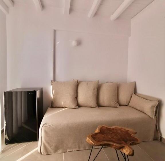 פנסיון Sofos Suites Mykonos