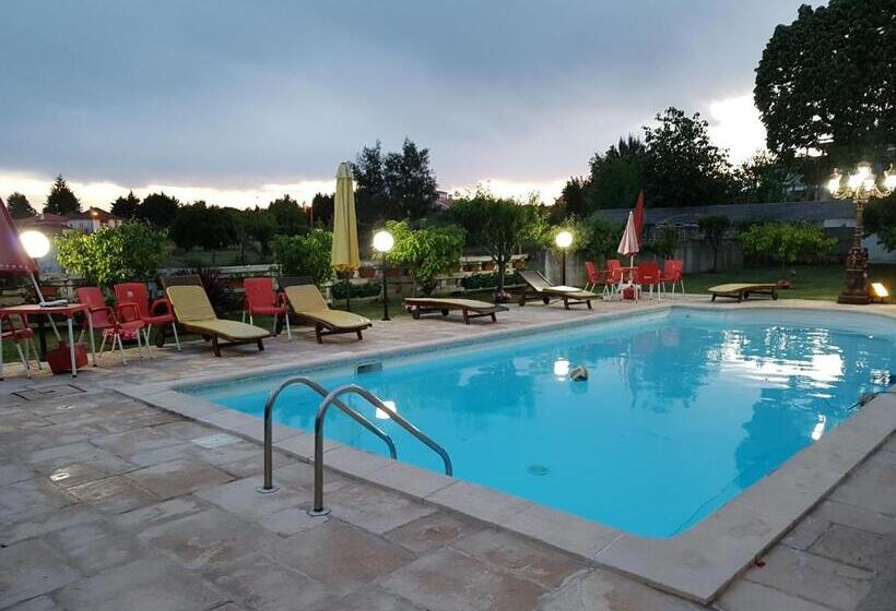 پانسیون Solar Quinta De São Carlos