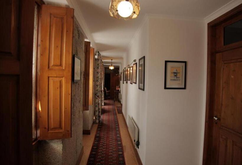 پانسیون Solar Quinta De São Carlos