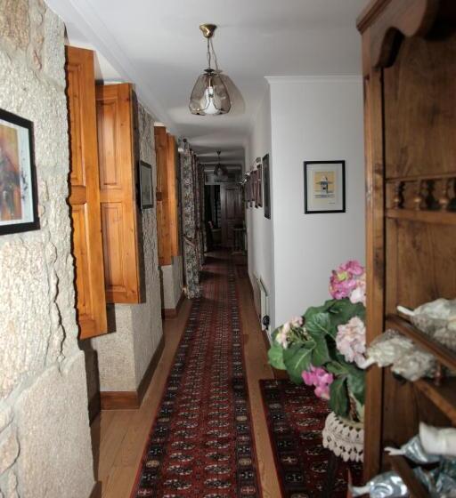 پانسیون Solar Quinta De São Carlos