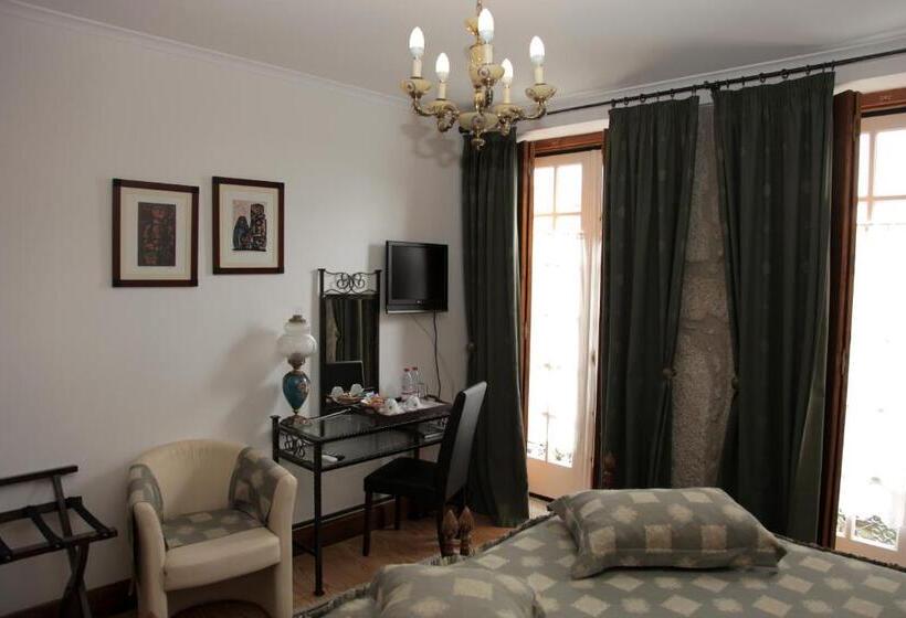 پانسیون Solar Quinta De São Carlos