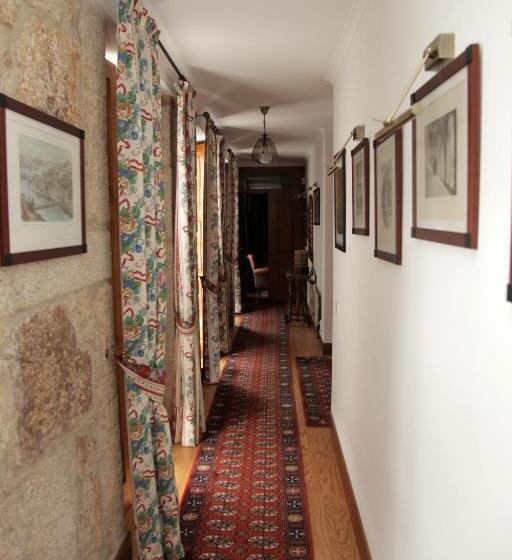 پانسیون Solar Quinta De São Carlos