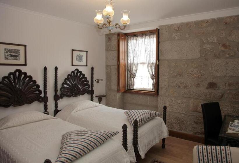 پانسیون Solar Quinta De São Carlos