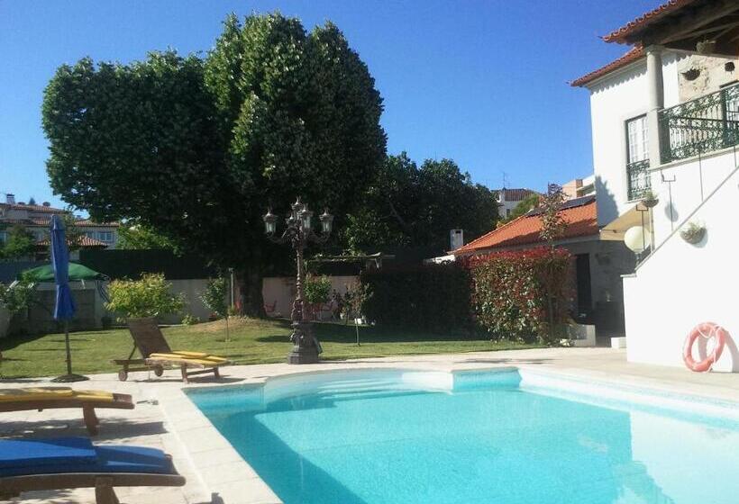 پانسیون Solar Quinta De São Carlos