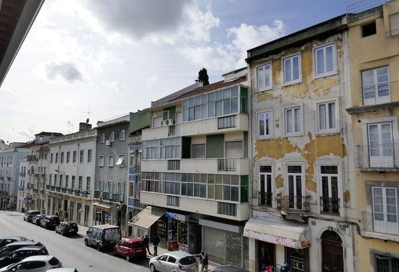 پانسیون Tt Anjos Lisbon Rooms