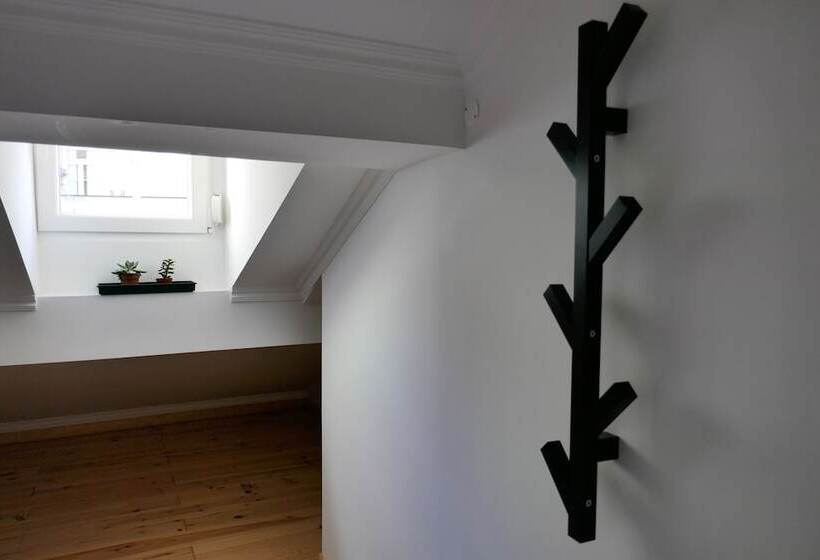 پانسیون Tt Anjos Lisbon Rooms